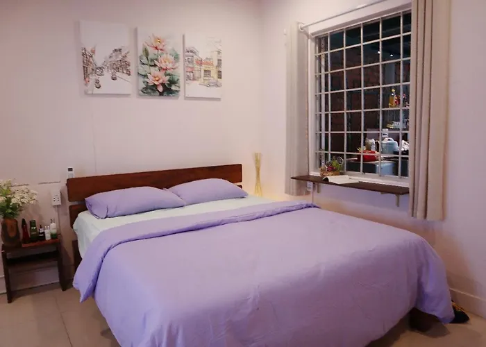 Lam House Homestay